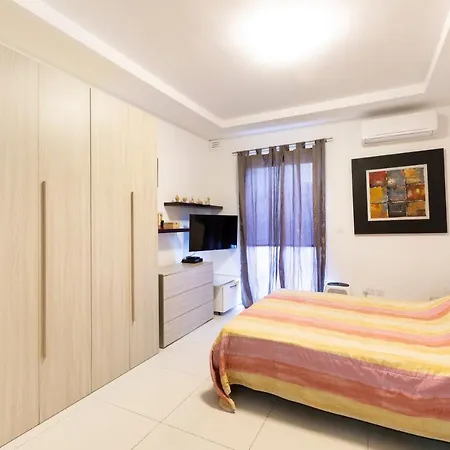 דירה Cosy, Spacious 1br Apt With Large Private Terrace By 360 Estates Pietà